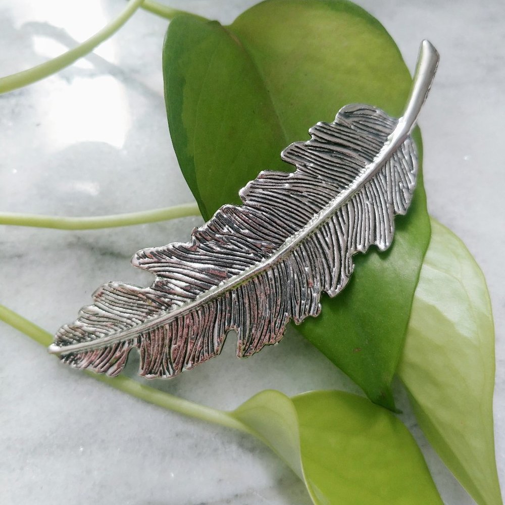 Free People Hair Clip – Silver/Blk Barrette - Picture 2 of 4
